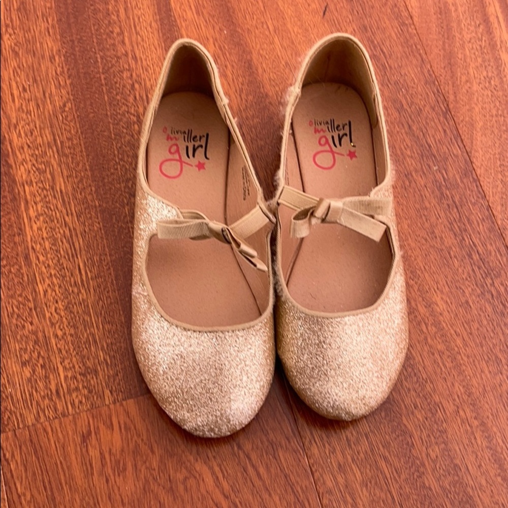 Gold sparkle flats